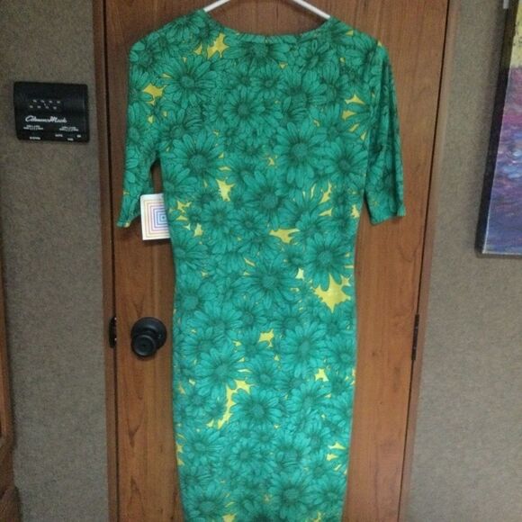 NWT LuLaRoe Women’s Sz. S “Julia” S/S Dress - Picture 5 of 10